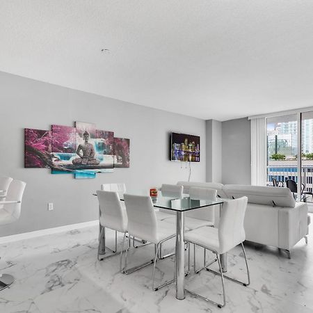 The Club At Brickell Bay Luxury Suites マイアミ エクステリア 写真