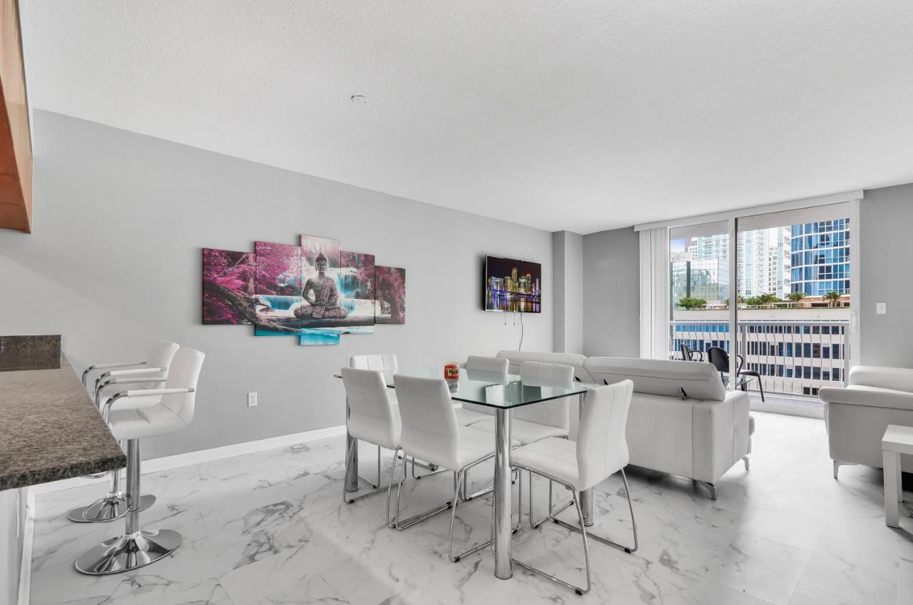 The Club At Brickell Bay Luxury Suites マイアミ エクステリア 写真