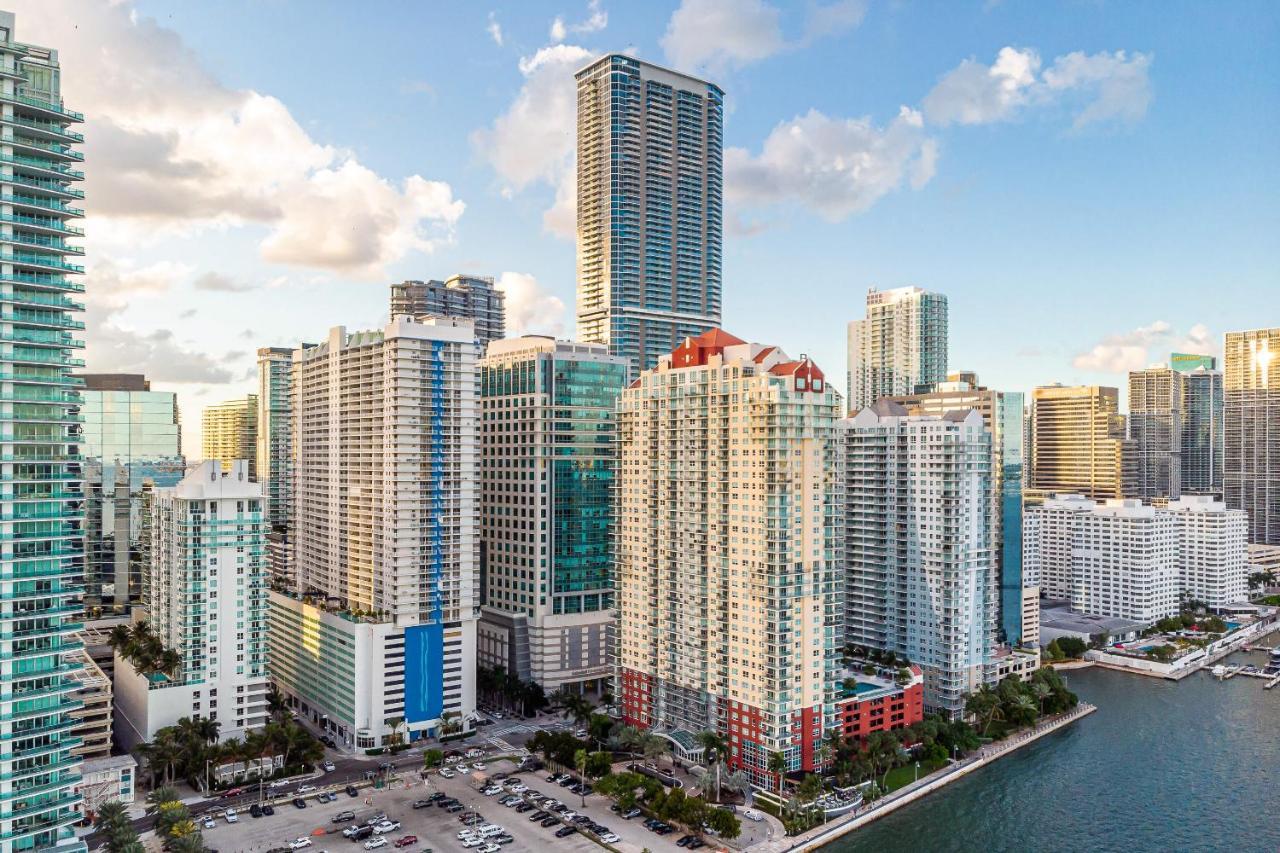 The Club At Brickell Bay Luxury Suites マイアミ エクステリア 写真