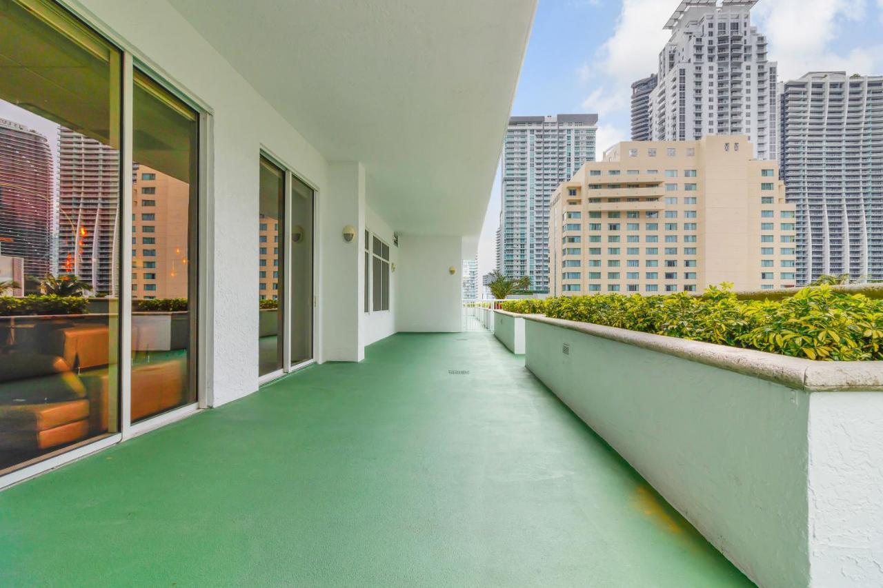 The Club At Brickell Bay Luxury Suites マイアミ エクステリア 写真