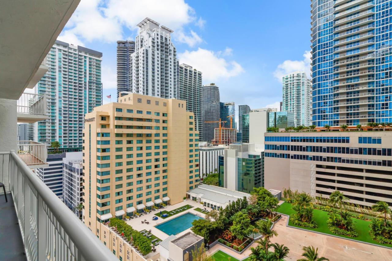 The Club At Brickell Bay Luxury Suites マイアミ エクステリア 写真